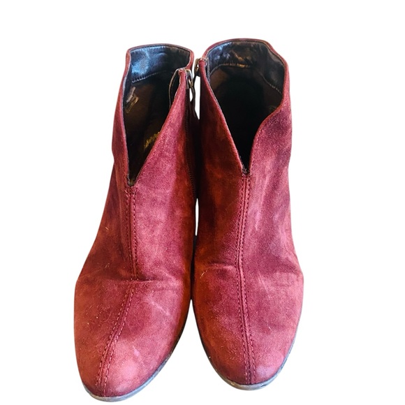 ARA LUFTPOLSTER Burgundy Red Suede Heeled Front Slit Booties - Picture 3 of 8